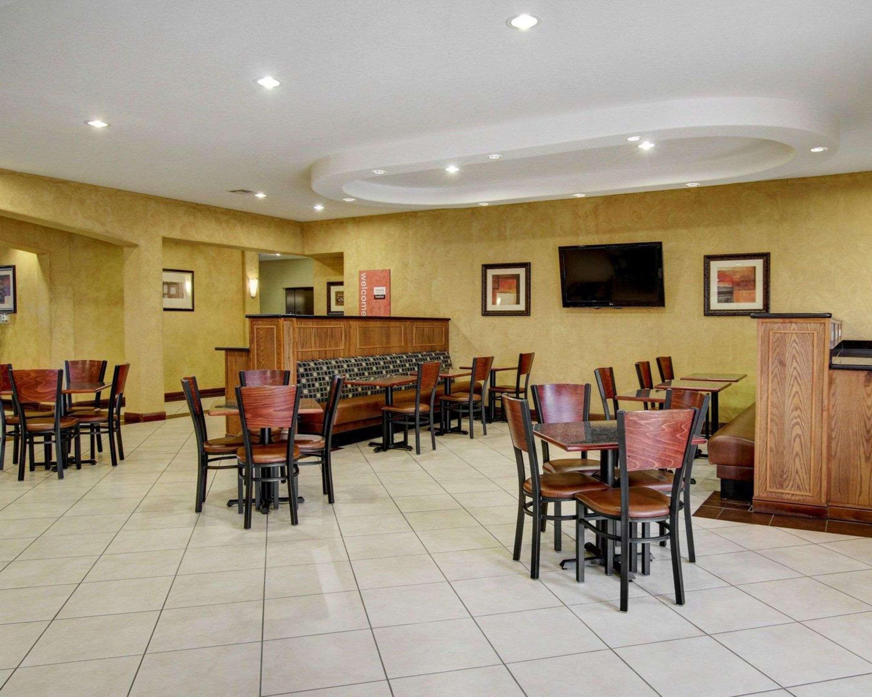 Comfort Inn & Suites Alvarado Exteriér fotografie